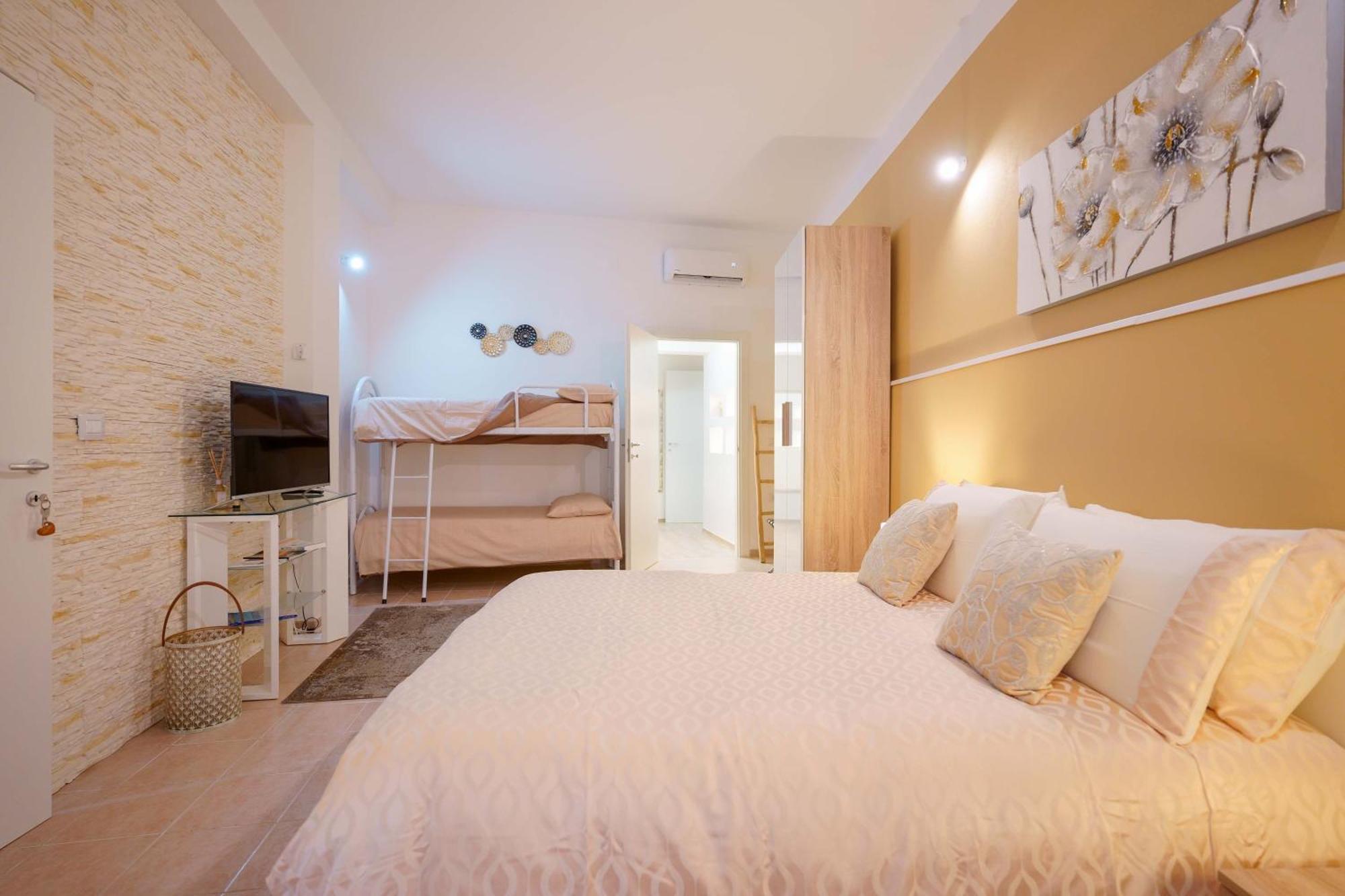 Montellino'S Suite Oro Sant'Antioco Exterior photo